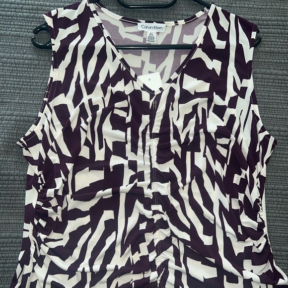 Calvin Klein Top - Picture 1 of 3